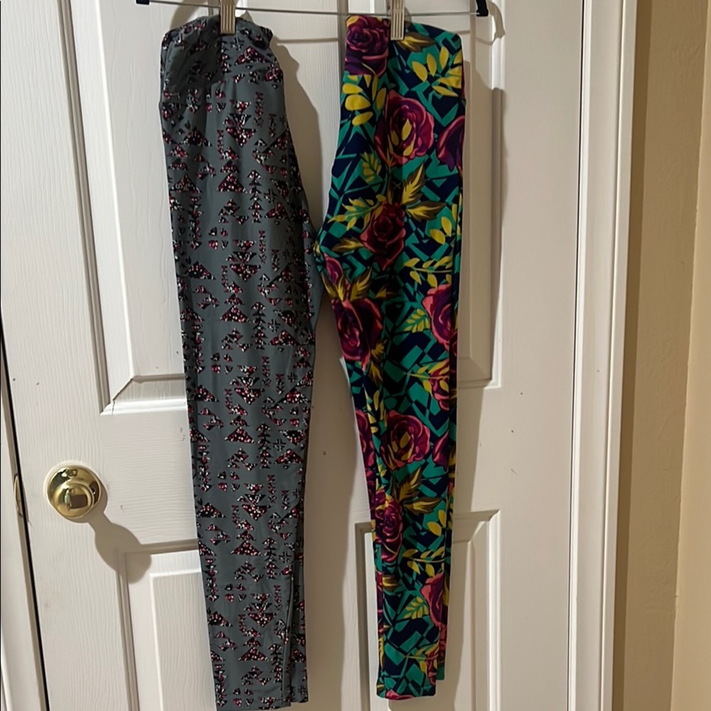 Lot of 2 LuLaRoe Leggings Full-Length Form-Fitting